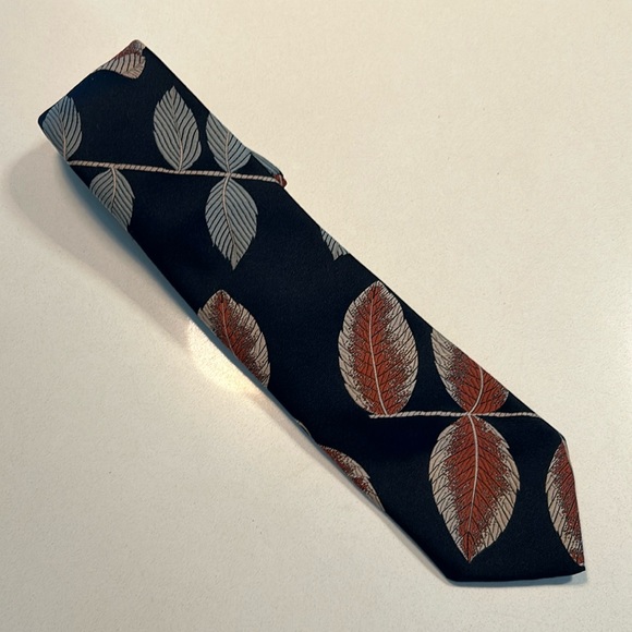 Vintage YVES SAINT LAURENT tie - Picture 1 of 6